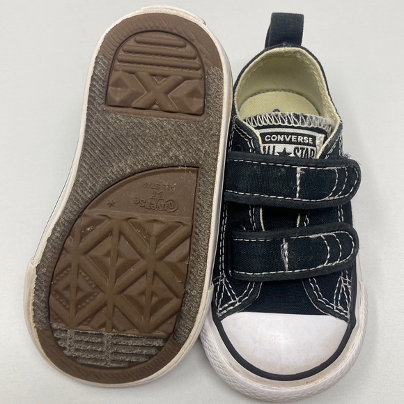 Converse Chuck Taylor All Star Black Easy-On Sneakers - Picture 11 of 11